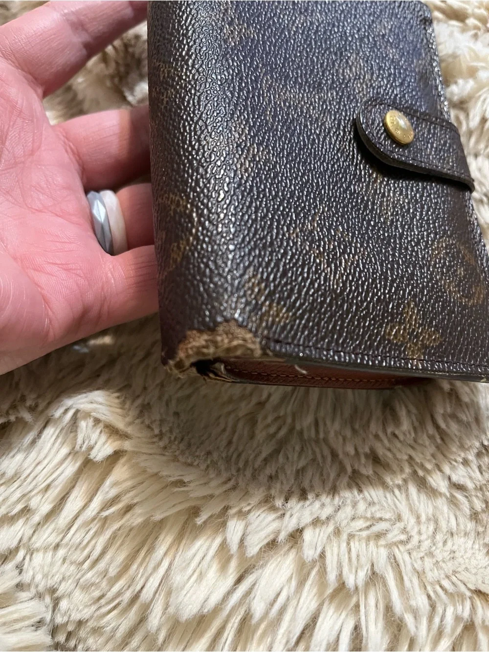 Fixer Louis Vuitton Monogram Canvas Snap Agenda in Dark Brown and Gold